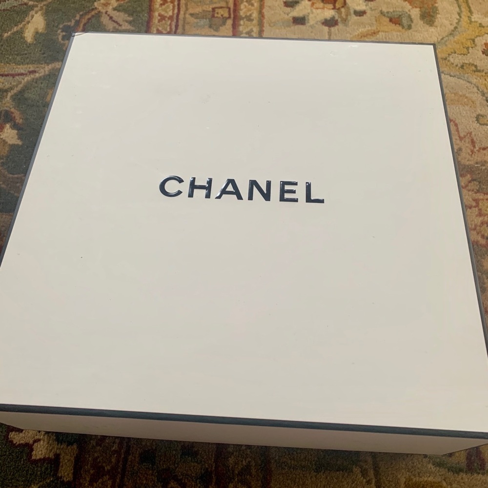 Chanel Box